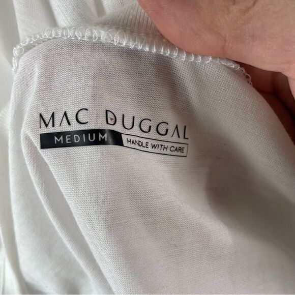 Mac Duggal Limited Edition City Barbie Girl Tee Shirt - Picture 7 of 8